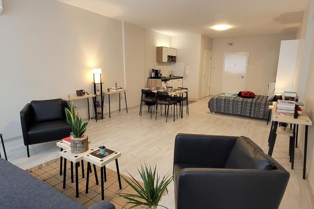 New Cosy Studio In The Heart Of Kadikoy Apartment Istanbul Ngoại thất bức ảnh
